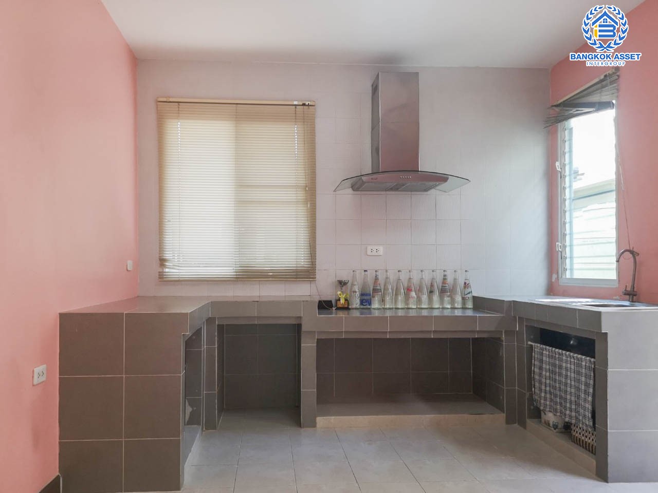 *****บ้านเดี่ยวมือสอง ม.ฮาบิเทีย ราชพฤกษ์ หลังมุม จากแบรนด์คุณภาพ Sansiri เนื้อที่ 58.1 ตร.ว. ฟังก์ชัน 3 ห้องนอน 3 ห้องน้ำ จอดรถได้ 2 คัน บนทำเลติดถนนใหญ่345 พร้อมเชื่อมสู่ราชพฤกษ์, แจ้งวัฒนะ และติวานนท์ ฯลฯ ได้อย่างรวดเร็ว ใกล้ทางด่วน "ศรีสมาน" และรายล้อมด้วยสิ่งอำนวยความสะดวกครบ